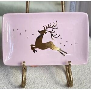 NWT Set of 2 Luxe Ciroa plates/trays pastel pink with golden deer accent 9x5.5
